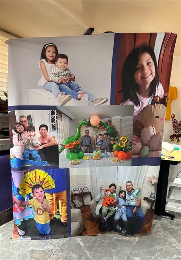 ✨ Cobija Collage Familiar Personalizada ✨ Convierte tus recuerdos más especiales en una cobija que abraza el alma 🥹💖 🧵 Detalles del producto: •\t100% sublimada, full color. •\tTela polar martillada, suavecita y calientita. •\tDiseño personalizado con las fotos que tú elijas. •\tEnvío de boceto previo para aprobación. ⏳ Tiempo de elaboración: 3 a 4 días hábiles 💳 Forma de pago: 50% abono y 50% al finalizar 📍 Estamos en Quito y hacemos envíos a todo el país 🎁 Ideal para cumpleaños, aniversar