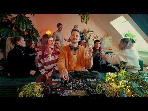 Cozy Morning Chill Mix | House Music to Start Your Day Happy & Energized