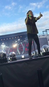 131K views · 8.8K reactions | ✨️ #onedirection One Direction #live #Concert #fypシ゚ #virals #tbt | Always Directioner | Facebook