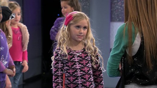 Shake It Up - S 1 E 13 - Glitz It Up