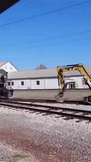 Das tut weh🥲#dampflok #dampflokomotive #lokomotive #eisenbahn #america #steamlocomotive #fürdich #foryou