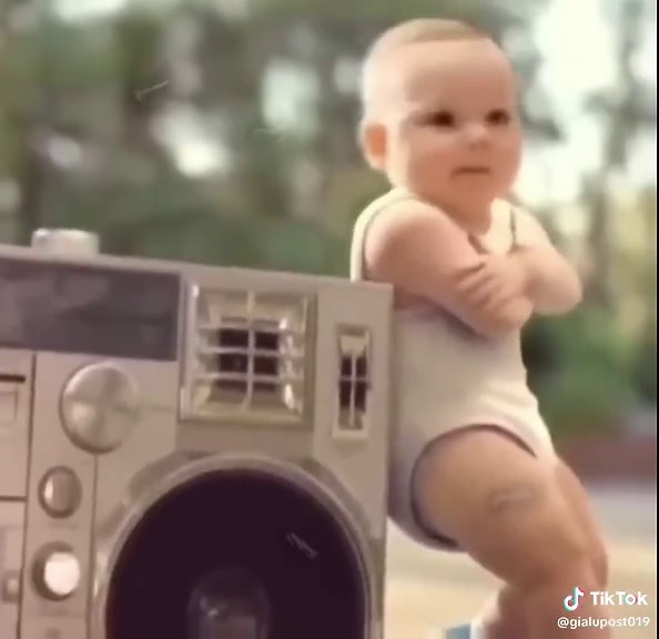 Video de bebés en patines: Una experiencia única