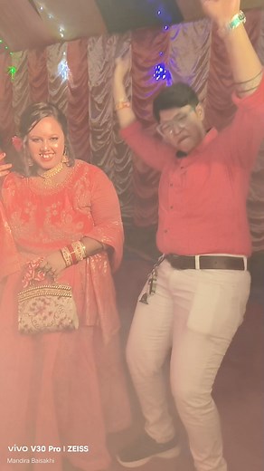 834K views · 10K reactions | Gulabi Ari sare lal ❤️ #reelsvideoシ #mandirabaisakhi #viralreels #fbreels #viralvideoシ #viralshorts #view #song #dance #dancereels | Baisakhi Mandira Banerjee | Facebook