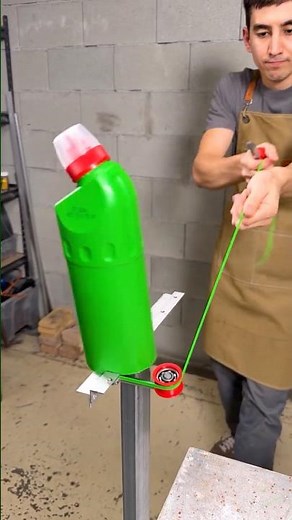 DIY 3D Printing Filament from a Plastic Bottle!
