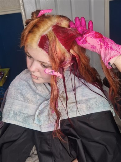 the start of draculaura inspired hair slow. #hair #colour #pink #vividbadsquad #bright.