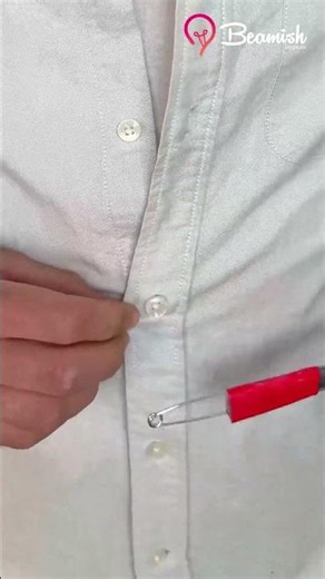 DIY tool for fast shirt buttoning 👔 #quick #clever #shirt #button