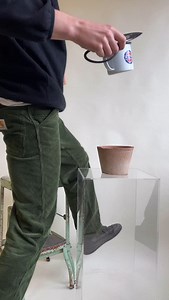 6.1K views · 51 reactions | Flower frog tekkers!   #flowers #flowerinspiration #style #sunday #seasonalflowers | Freddie's Flowers | Facebook