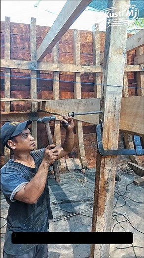 Precision Wood Frame Assembly Using Manual Clamping and Hammer Technique | Skilled Craftsmanship.