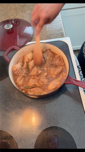 Let’s cook adobo #cooking #adobo #yummyfood #reelsvideo #reelschallenge #reelsfypシ #reelsviralシfb | Vagabond Jenks