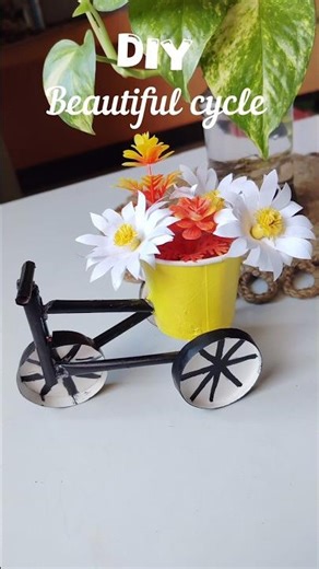 Amazing Mini Cycle with Paper Cup 🚲 | Easy DIY Craft #riyascraft
