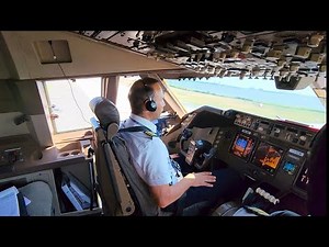 BOEING 747-400 TAKEOFF FROM KENNEDY AIRPORT, NEW YORK. (Cockpit view)