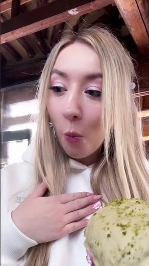 SUPER DELICIOUS!!! Beki tests TikTok's viral CAFE in Korea, SEOUL #food #korea #shortsfeed #seoul