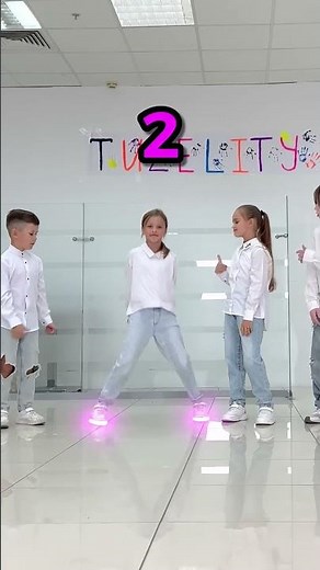 Шаффл Баттл 😎🔥 Who BEST DANCER ? 🤔💥 28M SUBS !!! 😨💥 TUZELITY SHUFFLE ⭐️