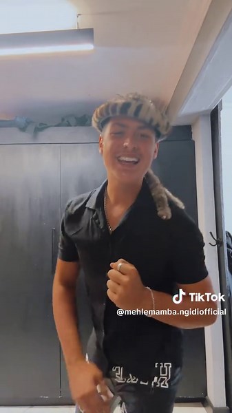 Khuphukha Lapho: Mehlemamba Ngidi Official