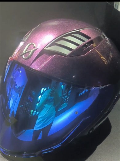 GRACSHAW GLAIVE HELMET ALASKA 🔥PRICE-RM498 🌟FEATURES ➡️Integrated Sun Visor ➡️Visor Lock ➡️Double D Ring Buckle 🌟MATERIAL ➡️High-Impact Shell ➡️Dual-Density Pressure Adaptive Foam ➡️Advanced Comfort Padding ✅MALAYSIA SIRIM APPROVED ✅3 YEARS WARRANTY & 5 YEARS SOFT CLEAN (ONLY BUYER HOCK LEE MOTOR) GRACSHAW GENUINE PARTS & ACCESSORIES ✅ VISOR INFINITY BLUE RM139 Store location📍 https://maps.app.goo.gl/eFFUW37RFcapq1NY6 5, Jalan Perniagaan Santuari, Pusat Perniagaan Santuari, 14000 Bukit Merta