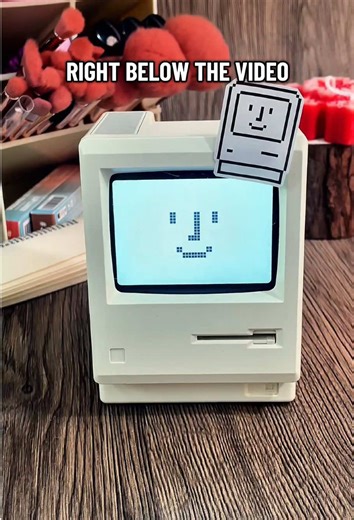 Retro Macintosh Clock: A Tech Nostalgia Journey