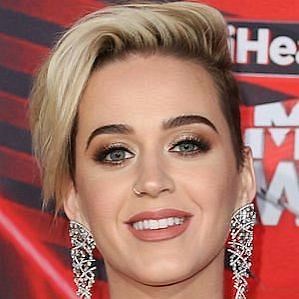Katy Perry Boyfriend 2026: Dating History & Exes - CelebsCouples