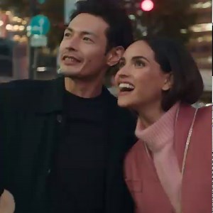 Découvrez MY WAY, le nouveau parfum féminin par Giorgio Armani. Une invitation à élargir ses horizons, à vivre des expériences et des rencontres marquantes. JE SUIS CE QUE JE VIS #IAmWhatILive | Armani beauty