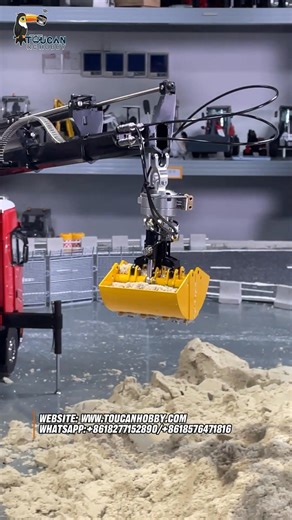 25K views · 421 reactions | This 1/14 RC Roll On Off Tipper 770S 10x10 is a COMPLETE workhorse! 勞 Watch it use its hydraulic crane to scoop sand and dump it into its own bucket - all by itself! ! What would YOU make it transport?  #RCModel #ToucanRCHobby #AmazonFinds #Construction #HeavyEquipment #Satisfying #Engineering #RCToys | Toucanhobby RC Model | Facebook