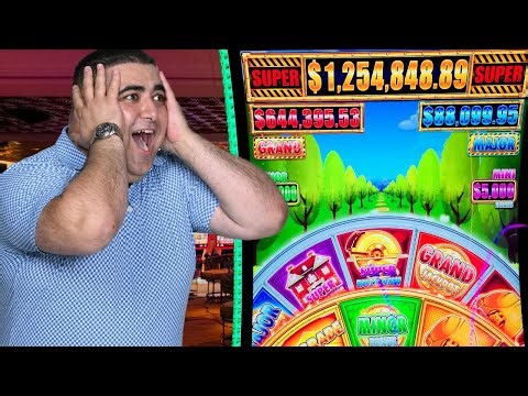 OMG This Progressive Jackpot Was INSANE - Winning Epic Jackpot At Casino 🤯