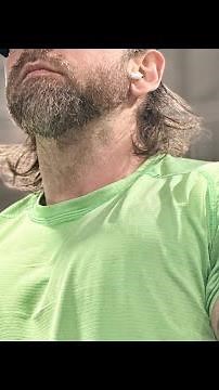 Xavier Muscle BodyBuilder Bicep Workout In The Gym