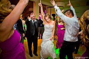 San Diego Wedding DJ - Classy, Experienced, & Great Prices