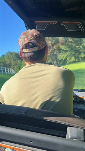 Just another day leaving the office. #duckcommander #fyp Shop hats and t-shirts for your post work leisure at duckcommander.com