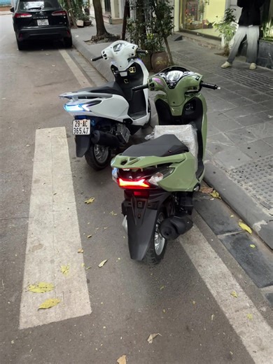 Honda Lead Mommy: Modern Style and Comfort