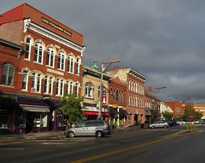 Exeter Chamber Hosts Downtown Development Meeting June 3