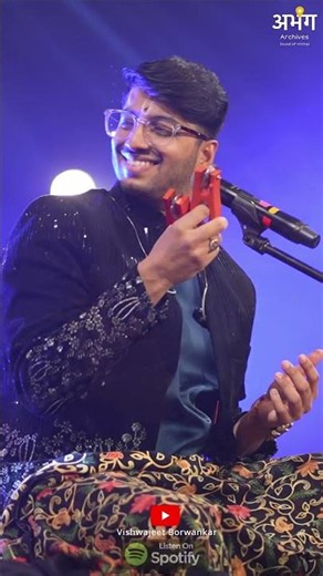 Vishwajeet Borwankar singing the most soulful Abhang 🧡 #Vitthal #Mauli #Marathi #ashadhi #abhang