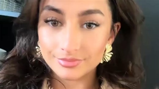 小姐姐展示训练痕迹