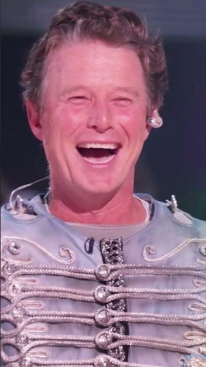 no way THIS was sir lion! #themaskedsinger