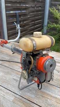 ISEKI brush cutter from 1960s Japan. You've never seen anything like this 🫪