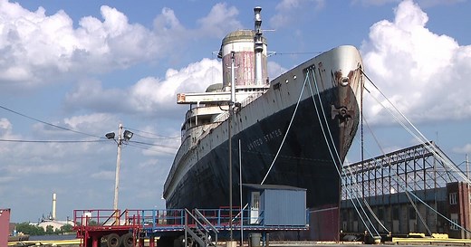 SS United States: Could the massive ship have a future after 25 years of sitting idle?