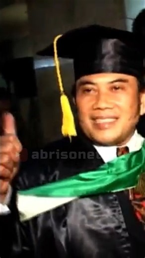 RHOMA IRAMA'S DOCTORATE #rhomairama #rikarahim #rhomairamawife