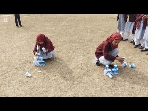 Students game with disposable glasses #schoolactivity#game#makingpyramid