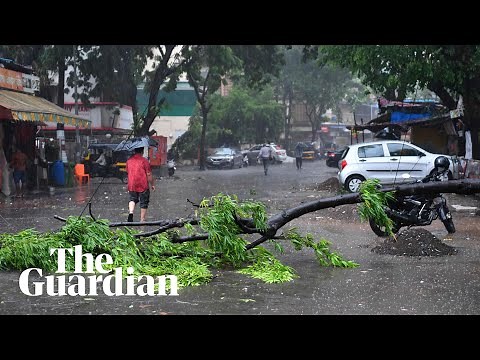 India's cyclone Tauktae: 150,000 people evacuated from the west coast