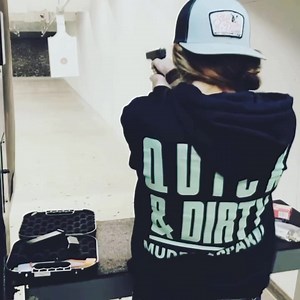 Katie’s QUICK & DIRTY keeps her comfy and on point at the range 🎯💥🔫 . @kat_k97_ | Muddy Apparel Co.