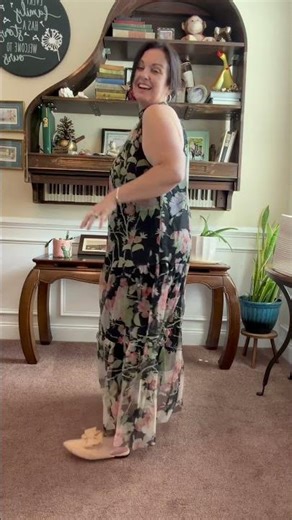 Plus Size Wedding Guest Dress Try-On 💐 | Flowy, Flattering Maxi (Midsize Review)