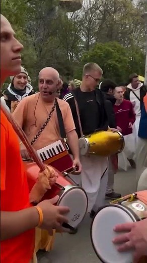 राधा ढूंढ रही किसी ने मेरा श्याम देखा #karvachauth #karva #करवाचौथ #ahoi_ashtami_vrat_katha #shorts