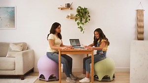 CoreFitBall Pro 是一款带支架的健身球