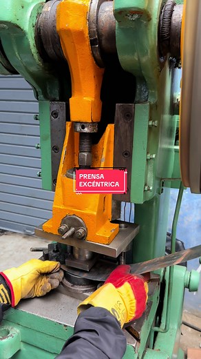 Eficiencia en Acción: Fabricación de Calidad con Prensa Excéntrica