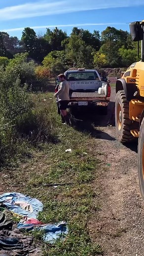 Lost Car Keys on Chevy Silverado #locksmith #captainlockpick #tradesman #tools