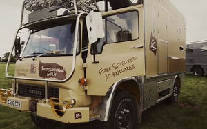 Bedford MJ330 4x4自建越野房车 品味改装 个性十足