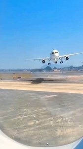 Co nastane po pristati na Maledivach...!? #friendstravel_slovensko #maldives #maldivesislands #landing | FRIENDS TRAVEL