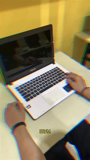 Butuh laptop tipis tapi tetap powerful? 💻⚡ Lenovo IdeaPad Slim 3 jawabannya! ✨ Desain elegan & ringan dibawa kemana saja ✨ Performa stabil untuk kerja & belajar ✨ Baterai tahan lama 🎯 Cocok untuk: • Mahasiswa • WFH / kerja kantor • Editing ringan & streaming 📦 Stok terbatas 📩 Order sekarang sebelum promo habis! @kampunglaptopbogor @Mainky52