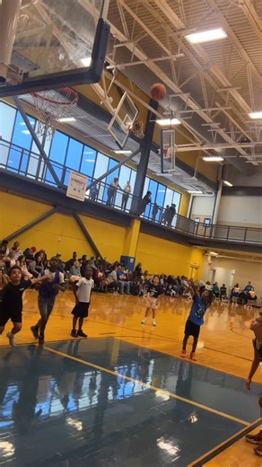 Meadow Park Elementary School on Instagram: "WE’RE BAAAAAAACK 🏀📣💙 #mpeproud"