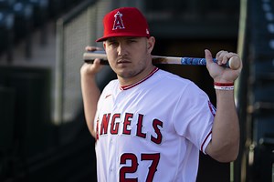Mike Trout Nearly Broke The Internet After Decimating A Golf Ball At Albert Pujol's Topgolf Charity Event