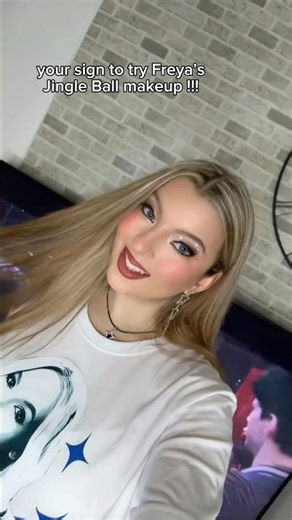 Freya Skye Jingle Ball makeup 💙✨#freyaskye #freyafriday #silenttreatment #jingleball #freya