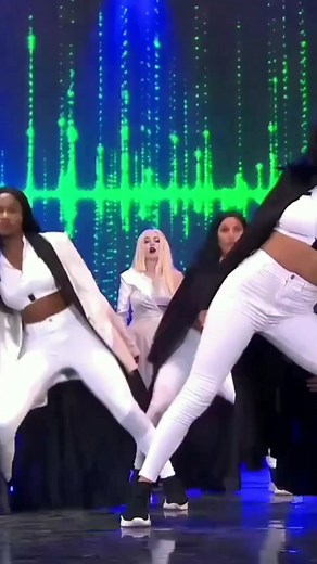 Ava Max Salt Song: All About the Catchy Tune!